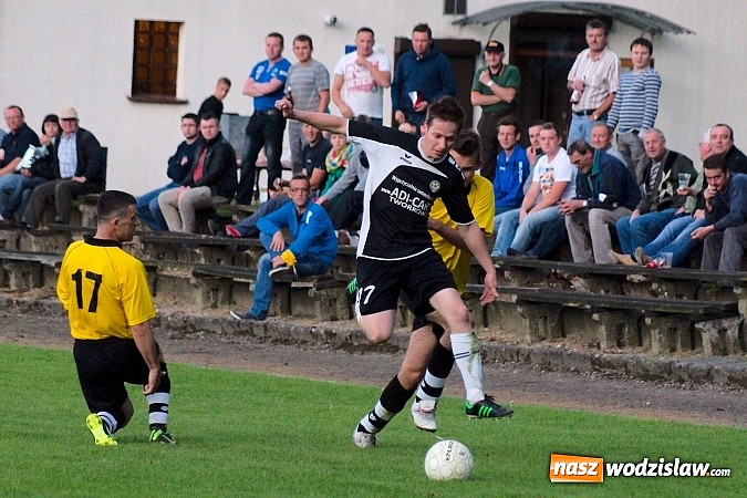 Zdjęcie w galerii na portalu naszwodzislaw.com: A klasowy dreszczowiec. Komplet punktów został w Tworkowie wiadomości z regionu