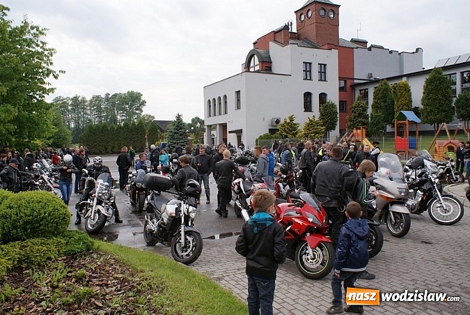 Zdjęcie w galerii na portalu naszwodzislaw.com: MOTO-COUNTRY w Mszanie - relacja  wiadomości z regionu