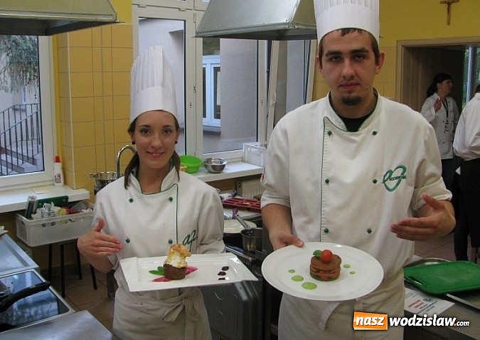 Zdjęcie w galerii na portalu naszwodzislaw.com: Nasza młodzież gotuje na medal wiadomości z regionu