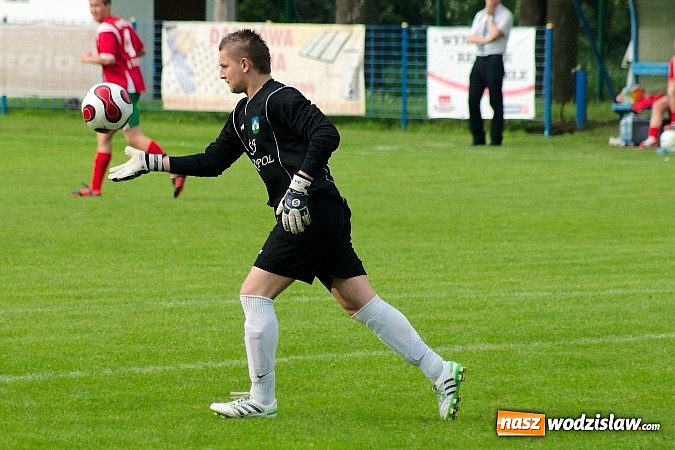 Zdjęcie w galerii na portalu naszwodzislaw.com: Turza minimalnie lepsza w Krzanowicach. Walka o awans trwa! wiadomości z regionu