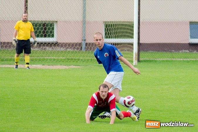 Zdjęcie w galerii na portalu naszwodzislaw.com: Turza minimalnie lepsza w Krzanowicach. Walka o awans trwa! wiadomości z regionu