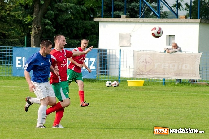 Zdjęcie w galerii na portalu naszwodzislaw.com: Turza minimalnie lepsza w Krzanowicach. Walka o awans trwa! wiadomości z regionu