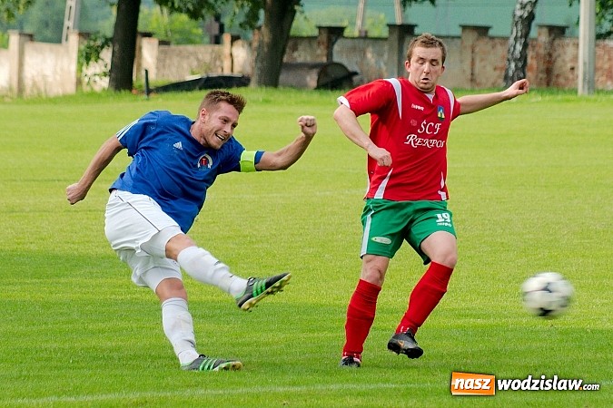 Zdjęcie w galerii na portalu naszwodzislaw.com: Turza minimalnie lepsza w Krzanowicach. Walka o awans trwa! wiadomości z regionu