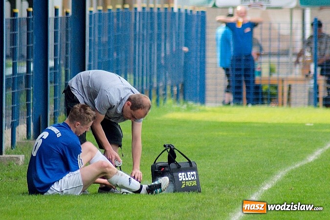 Zdjęcie w galerii na portalu naszwodzislaw.com: Turza minimalnie lepsza w Krzanowicach. Walka o awans trwa! wiadomości z regionu