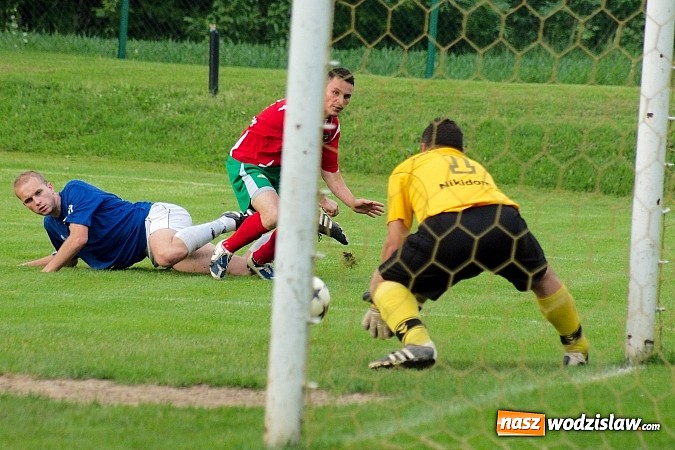 Zdjęcie w galerii na portalu naszwodzislaw.com: Turza minimalnie lepsza w Krzanowicach. Walka o awans trwa! wiadomości z regionu