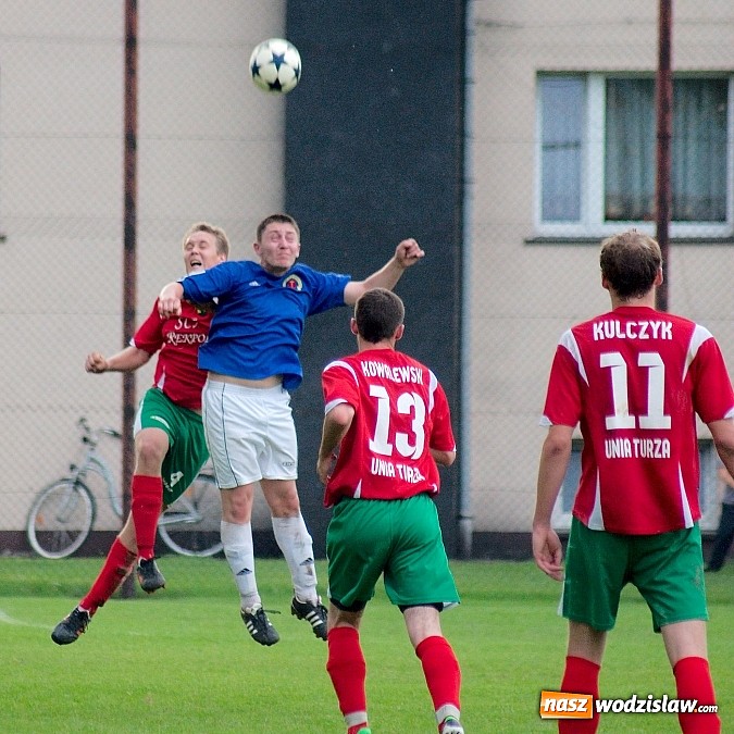 Zdjęcie w galerii na portalu naszwodzislaw.com: Turza minimalnie lepsza w Krzanowicach. Walka o awans trwa! wiadomości z regionu