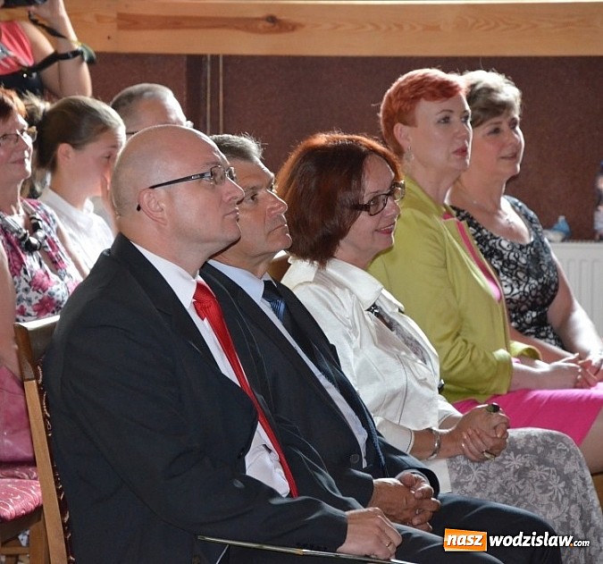Zdjęcie w galerii na portalu naszwodzislaw.com: Wodzisławskie starostwo doceniło Złotych Absolwentów wiadomości z regionu