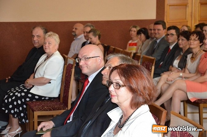 Zdjęcie w galerii na portalu naszwodzislaw.com: Wodzisławskie starostwo doceniło Złotych Absolwentów wiadomości z regionu