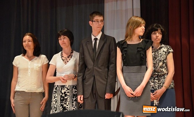 Zdjęcie w galerii na portalu naszwodzislaw.com: Wodzisławskie starostwo doceniło Złotych Absolwentów wiadomości z regionu