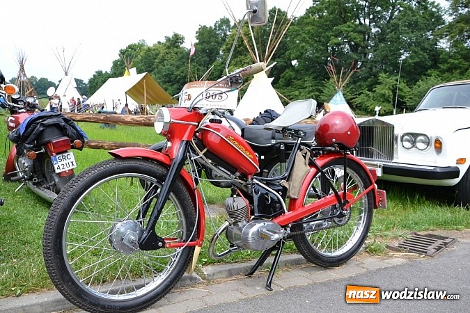 Zdjęcie w galerii na portalu naszwodzislaw.com: Jaguar z Rybnika najpiękniejszym wozem zlotu wiadomości z regionu