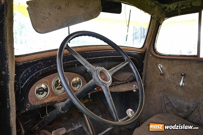 Zdjęcie w galerii na portalu naszwodzislaw.com: Jaguar z Rybnika najpiękniejszym wozem zlotu wiadomości z regionu