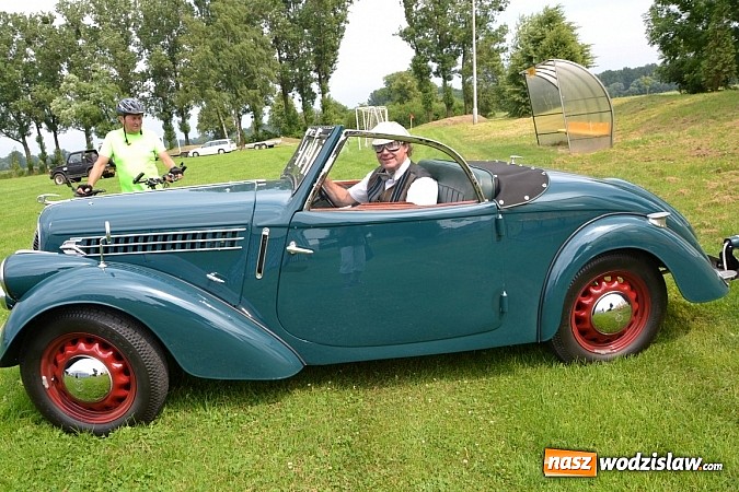 Zdjęcie w galerii na portalu naszwodzislaw.com: Jaguar z Rybnika najpiękniejszym wozem zlotu wiadomości z regionu