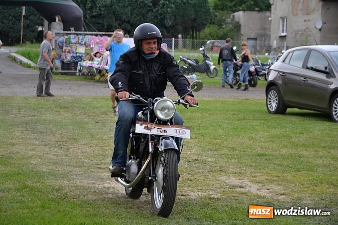 Zdjęcie w galerii na portalu naszwodzislaw.com: Jaguar z Rybnika najpiękniejszym wozem zlotu wiadomości z regionu