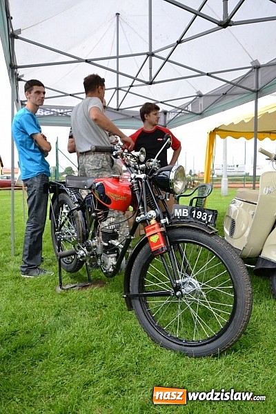 Zdjęcie w galerii na portalu naszwodzislaw.com: Jaguar z Rybnika najpiękniejszym wozem zlotu wiadomości z regionu