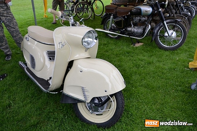 Zdjęcie w galerii na portalu naszwodzislaw.com: Jaguar z Rybnika najpiękniejszym wozem zlotu wiadomości z regionu