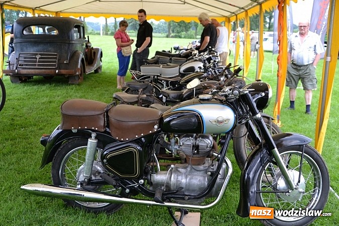 Zdjęcie w galerii na portalu naszwodzislaw.com: Jaguar z Rybnika najpiękniejszym wozem zlotu wiadomości z regionu