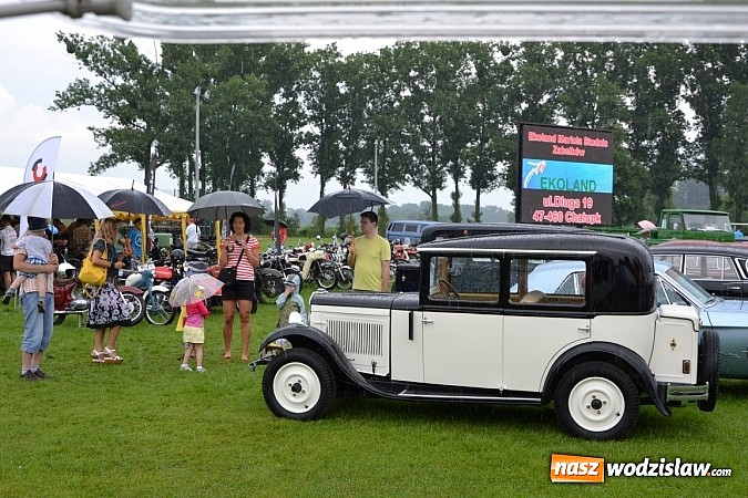 Zdjęcie w galerii na portalu naszwodzislaw.com: Jaguar z Rybnika najpiękniejszym wozem zlotu wiadomości z regionu