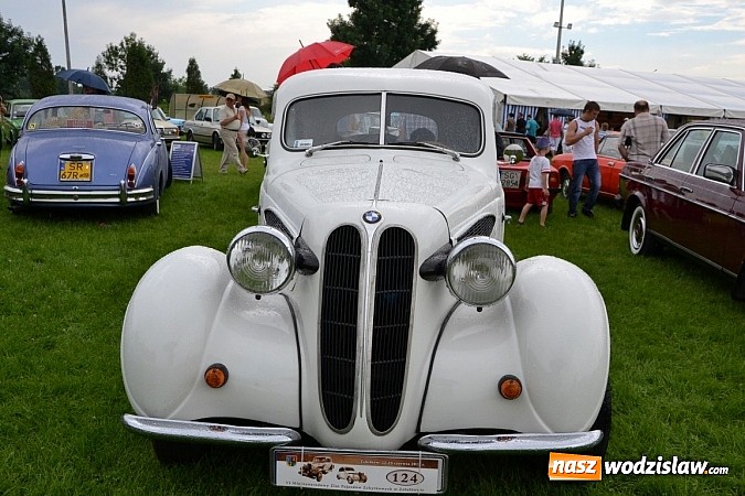 Zdjęcie w galerii na portalu naszwodzislaw.com: Jaguar z Rybnika najpiękniejszym wozem zlotu wiadomości z regionu