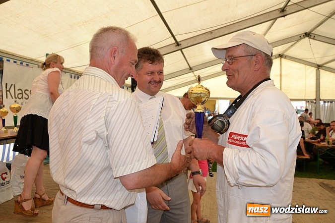 Zdjęcie w galerii na portalu naszwodzislaw.com: Jaguar z Rybnika najpiękniejszym wozem zlotu wiadomości z regionu