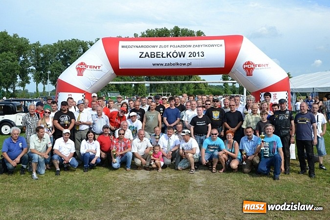 Zdjęcie w galerii na portalu naszwodzislaw.com: Jaguar z Rybnika najpiękniejszym wozem zlotu wiadomości z regionu