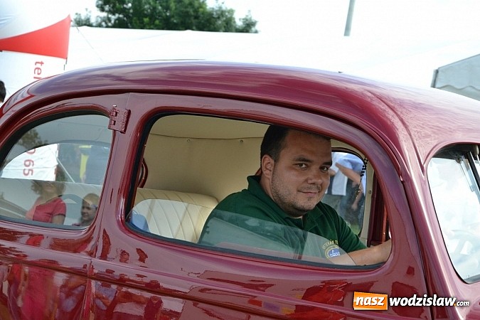 Zdjęcie w galerii na portalu naszwodzislaw.com: Jaguar z Rybnika najpiękniejszym wozem zlotu wiadomości z regionu