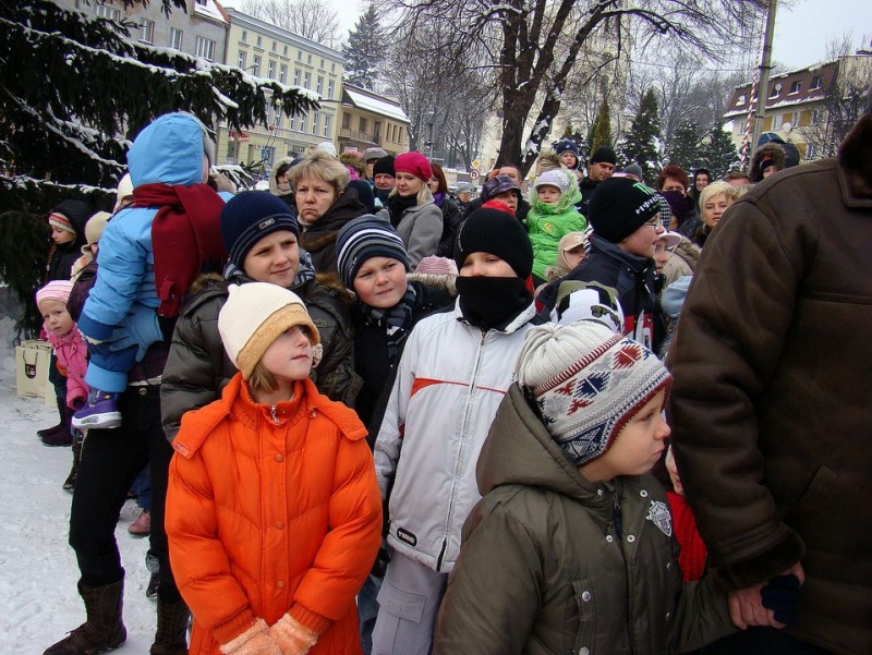 Zdjęcie w galerii na portalu naszwodzislaw.com: Święty Mikołaj: wolę wóz strażacki wiadomości z regionu