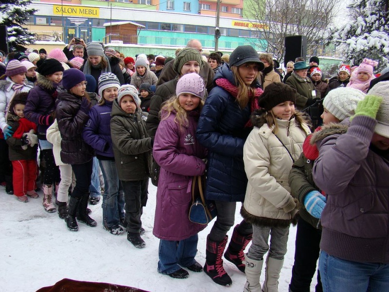 Zdjęcie w galerii na portalu naszwodzislaw.com: Święty Mikołaj: wolę wóz strażacki wiadomości z regionu