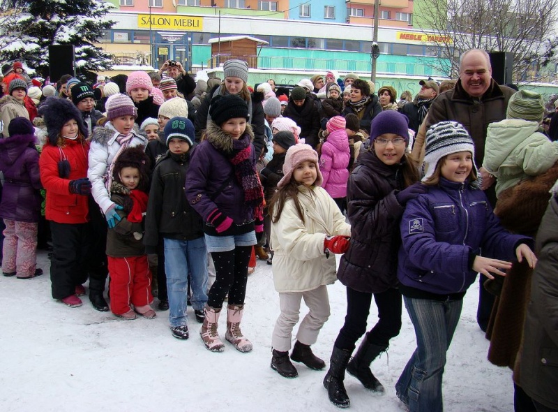 Zdjęcie w galerii na portalu naszwodzislaw.com: Święty Mikołaj: wolę wóz strażacki wiadomości z regionu