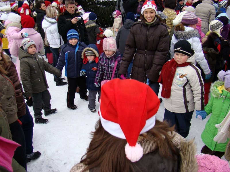 Zdjęcie w galerii na portalu naszwodzislaw.com: Święty Mikołaj: wolę wóz strażacki wiadomości z regionu