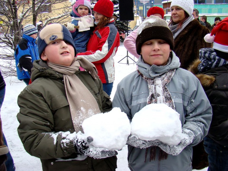Zdjęcie w galerii na portalu naszwodzislaw.com: Święty Mikołaj: wolę wóz strażacki wiadomości z regionu