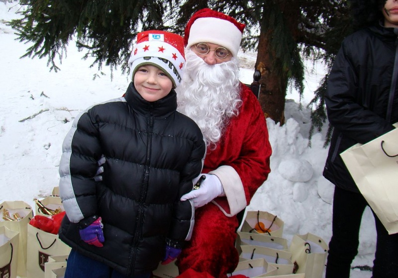 Zdjęcie w galerii na portalu naszwodzislaw.com: Święty Mikołaj: wolę wóz strażacki wiadomości z regionu