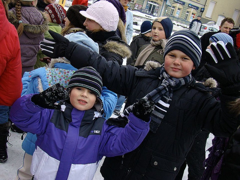 Zdjęcie w galerii na portalu naszwodzislaw.com: Święty Mikołaj: wolę wóz strażacki wiadomości z regionu