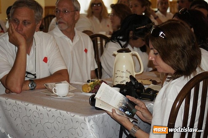 Zdjęcie w galerii na portalu naszwodzislaw.com: 100-osobowa wycieczka z Izraela na spotkaniu promującym folder edukacyjno-turystyczny wiadomości z regionu