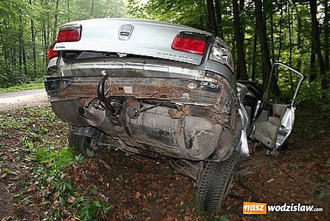 Zdjęcie w galerii na portalu naszwodzislaw.com: Wypadek na Grodzisku wiadomości z regionu