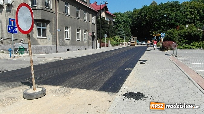 Zdjęcie w galerii na portalu naszwodzislaw.com: Zakończenie prac na ul. Wałowej wiadomości z regionu