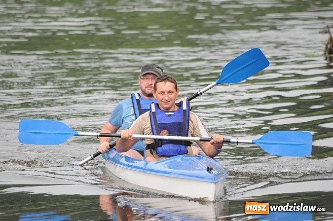 Zdjęcie w galerii na portalu naszwodzislaw.com: Zabrakło miejsc w kajakach i pontonach. Miting wodniacki Morawskich Wrót wiadomości z regionu