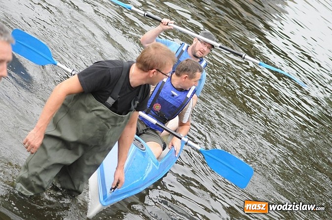 Zdjęcie w galerii na portalu naszwodzislaw.com: Zabrakło miejsc w kajakach i pontonach. Miting wodniacki Morawskich Wrót wiadomości z regionu