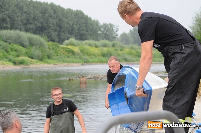 Zdjęcie w galerii na portalu naszwodzislaw.com: Zabrakło miejsc w kajakach i pontonach. Miting wodniacki Morawskich Wrót wiadomości z regionu
