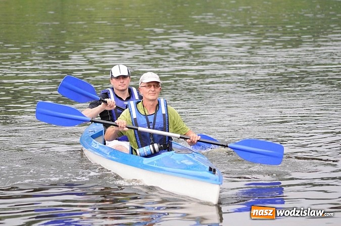 Zdjęcie w galerii na portalu naszwodzislaw.com: Zabrakło miejsc w kajakach i pontonach. Miting wodniacki Morawskich Wrót wiadomości z regionu