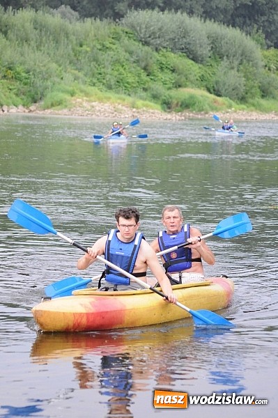 Zdjęcie w galerii na portalu naszwodzislaw.com: Zabrakło miejsc w kajakach i pontonach. Miting wodniacki Morawskich Wrót wiadomości z regionu