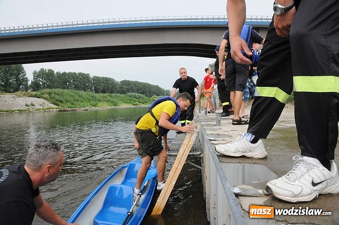 Zdjęcie w galerii na portalu naszwodzislaw.com: Zabrakło miejsc w kajakach i pontonach. Miting wodniacki Morawskich Wrót wiadomości z regionu
