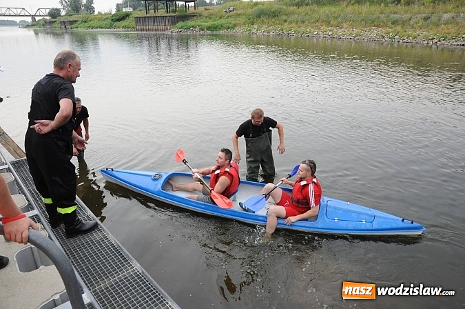 Zdjęcie w galerii na portalu naszwodzislaw.com: Zabrakło miejsc w kajakach i pontonach. Miting wodniacki Morawskich Wrót wiadomości z regionu
