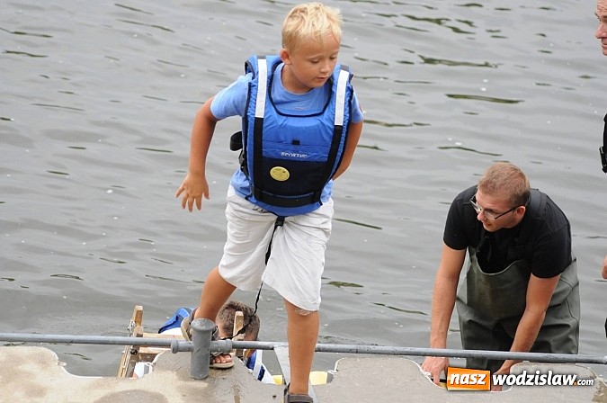 Zdjęcie w galerii na portalu naszwodzislaw.com: Zabrakło miejsc w kajakach i pontonach. Miting wodniacki Morawskich Wrót wiadomości z regionu