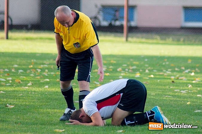 Zdjęcie w galerii na portalu naszwodzislaw.com: Mecz na szczycie dla Czarnych Gorzyce wiadomości z regionu