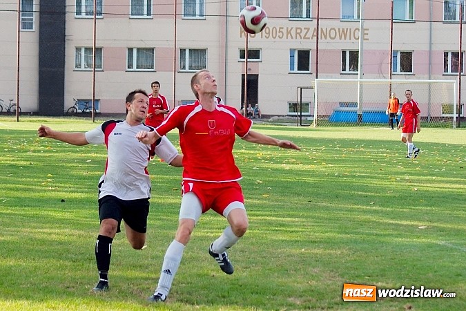 Zdjęcie w galerii na portalu naszwodzislaw.com: Mecz na szczycie dla Czarnych Gorzyce wiadomości z regionu