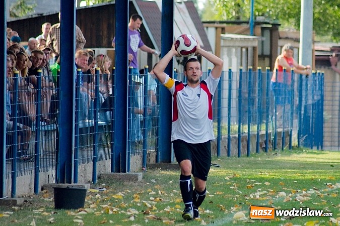 Zdjęcie w galerii na portalu naszwodzislaw.com: Mecz na szczycie dla Czarnych Gorzyce wiadomości z regionu