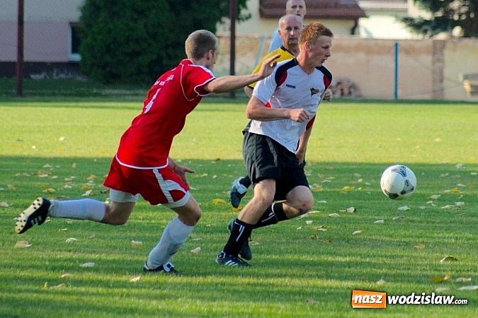 Zdjęcie w galerii na portalu naszwodzislaw.com: Mecz na szczycie dla Czarnych Gorzyce wiadomości z regionu
