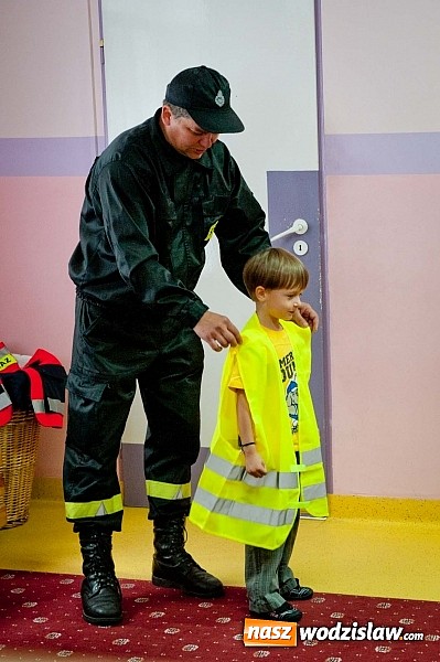 Zdjęcie w galerii na portalu naszwodzislaw.com: Odblask to nie obciach, a fajny Trend wiadomości z regionu