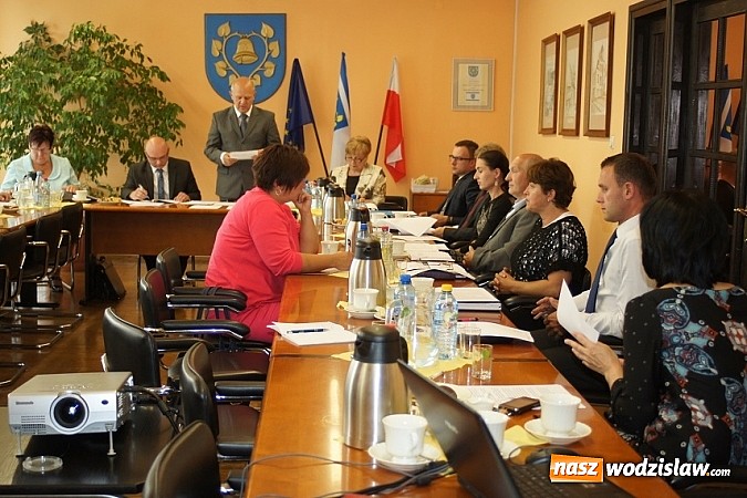 Zdjęcie w galerii na portalu naszwodzislaw.com: Sesja Rady Gminy w Mszanie wiadomości z regionu
