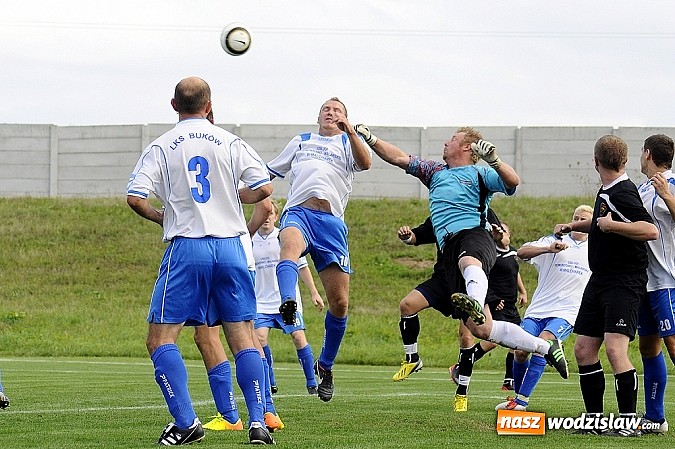 Zdjęcie w galerii na portalu naszwodzislaw.com: Kapitan uratował punkt dla Czarnych wiadomości z regionu